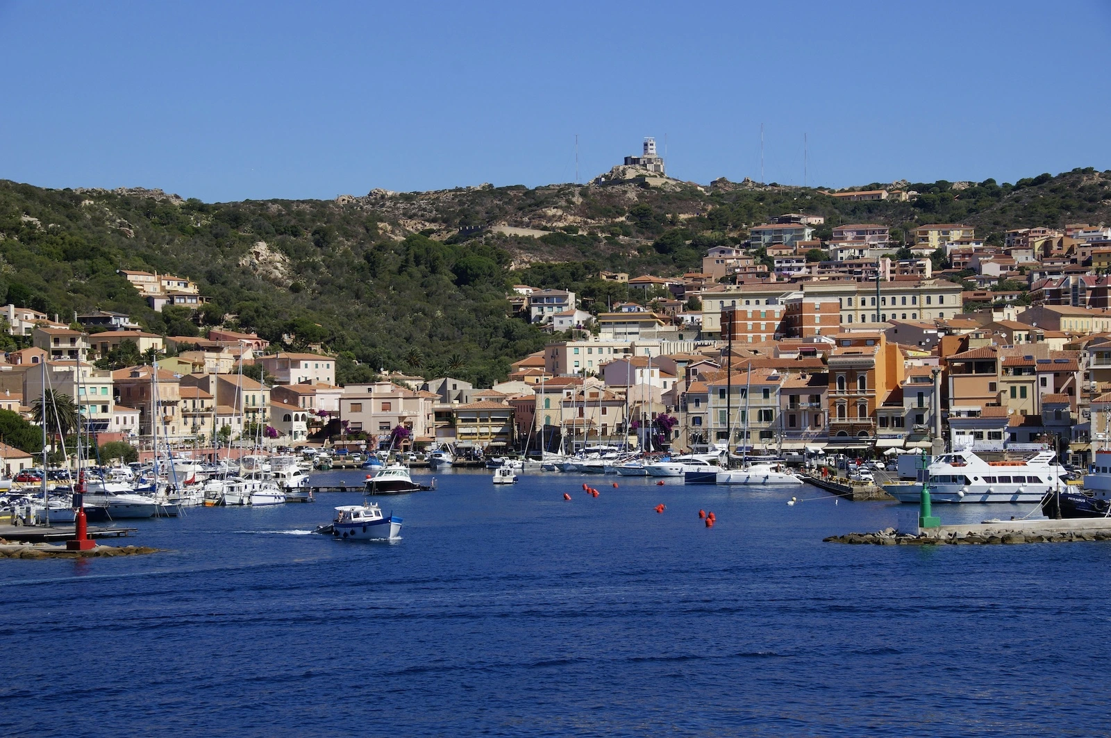 Cala Gavetta — el puerto de La Maddalena